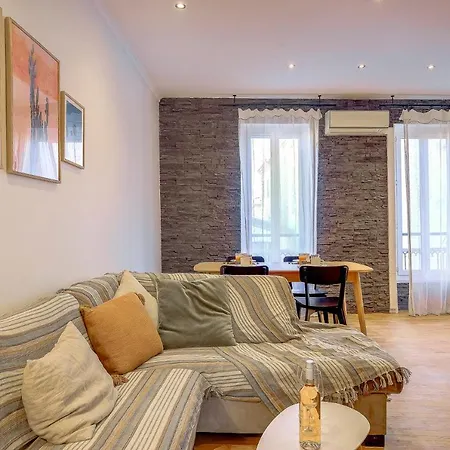 Maison Bianchi - Chauvain Place Massena Apartment *